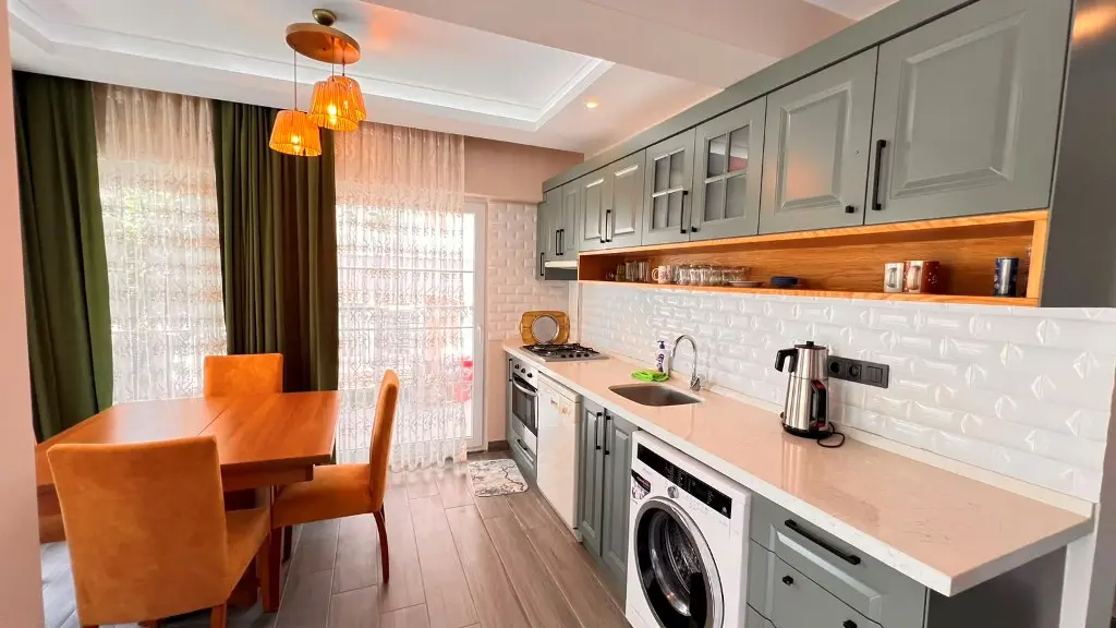 Fitted kitchen